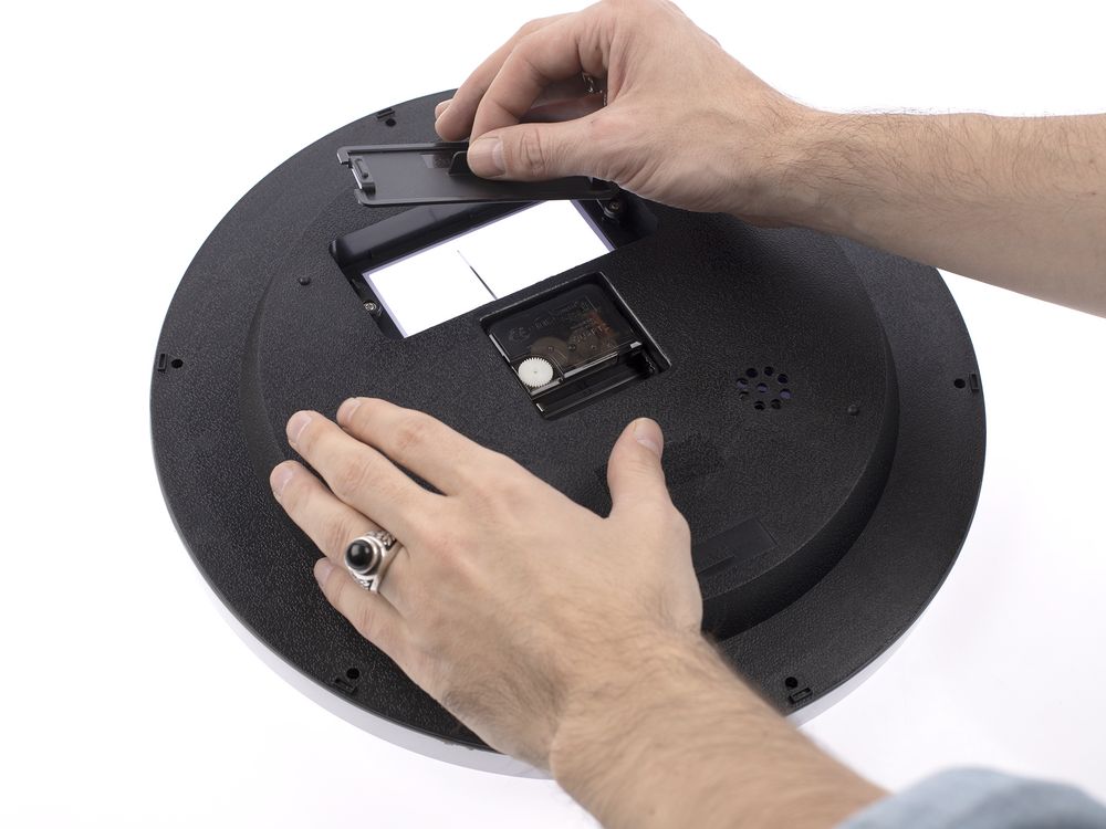 Часы настенные Insert2, белые-2