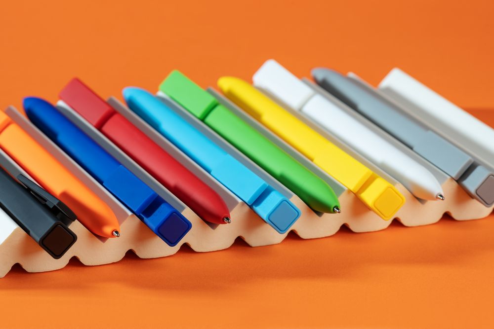Ручка шариковая Swiper SQ Soft Touch, белая-3