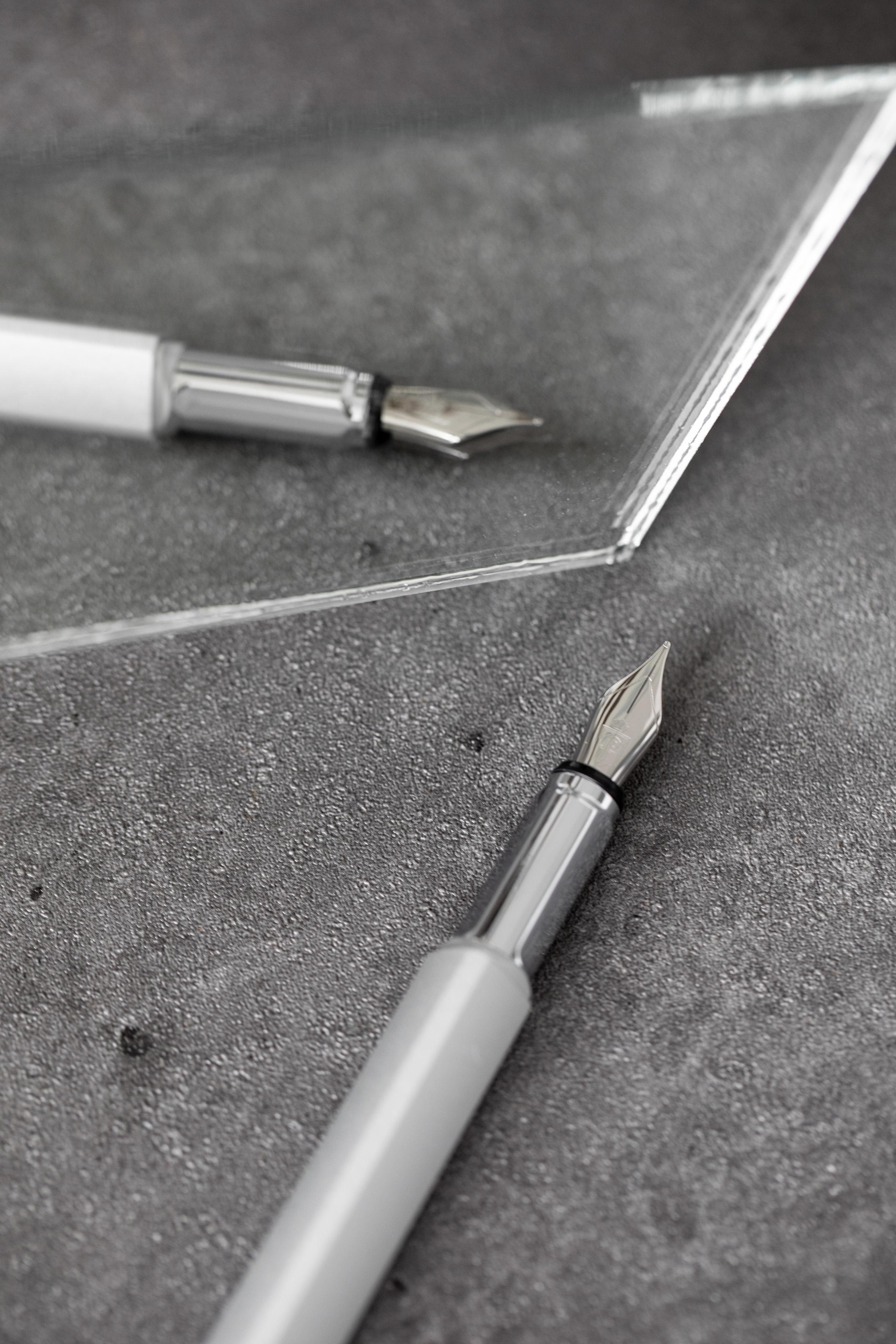 Перьевая ручка Pininfarina PF One SILVER-5