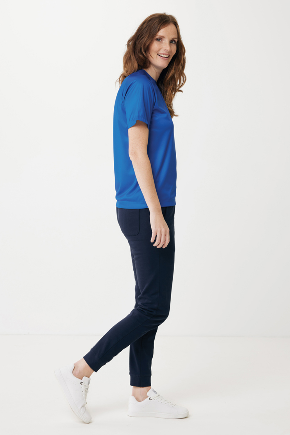 Спортивная футболка Iqoniq Tikal из переработанного полиэстера AWARE™, унисекс, 150 г/м²-17
