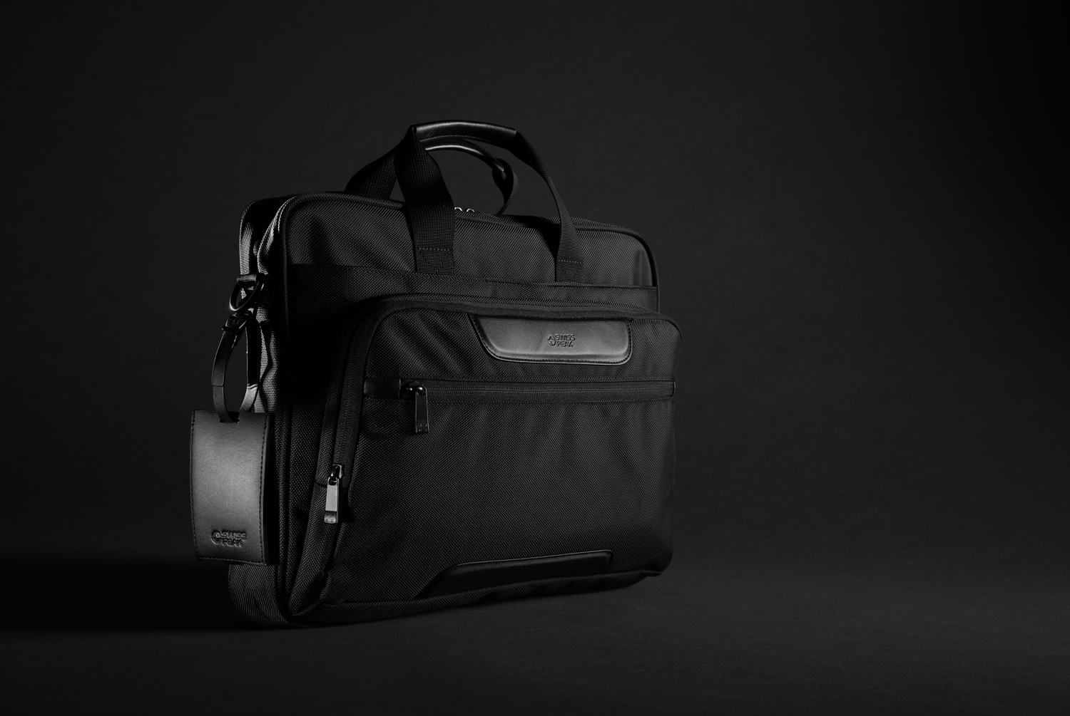 Сумка для ноутбука Swiss Peak Voyager из RPET AWARE™, 15,6"-4