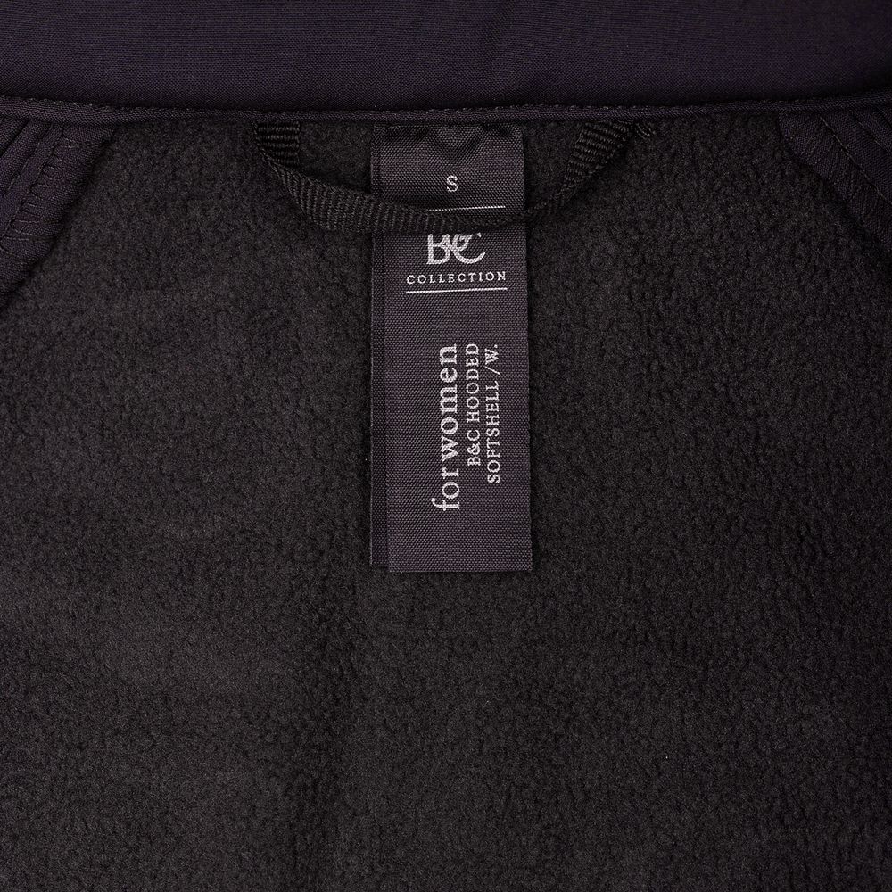 Куртка женская Hooded Softshell черная-4