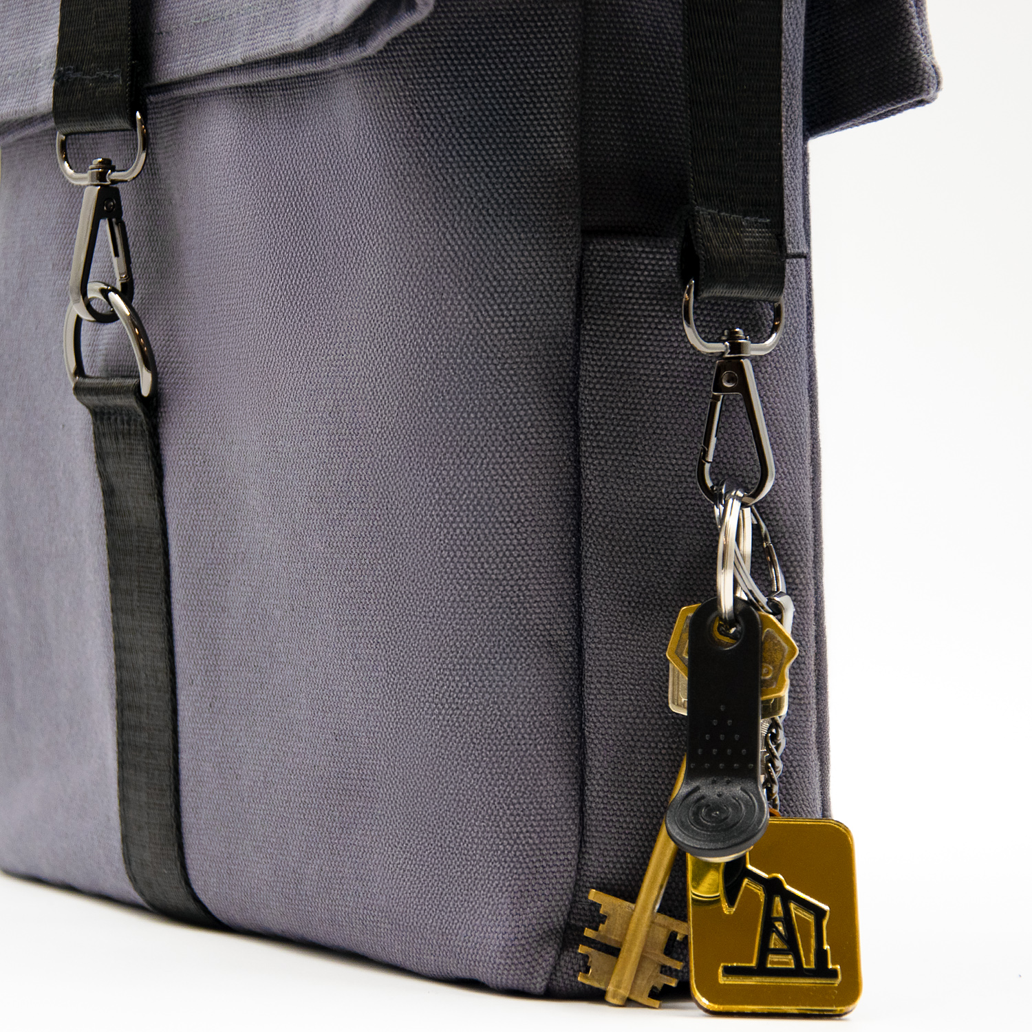 Шоппер Superbag Companion, с тремя отделениями, боковым креплением (карабин) и карманом (серый с черным)-4