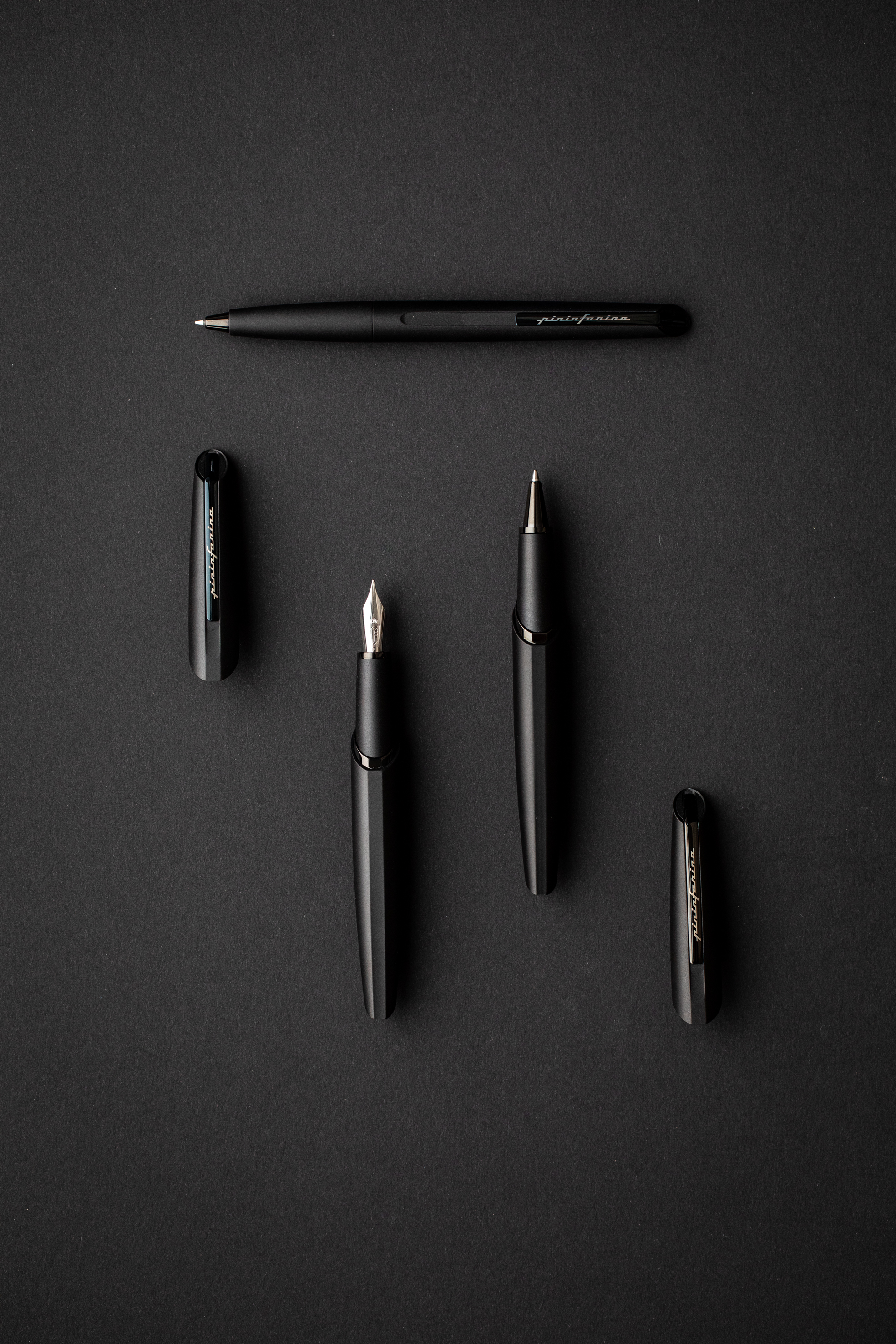Роллер Pininfarina PF Two BLACK-11