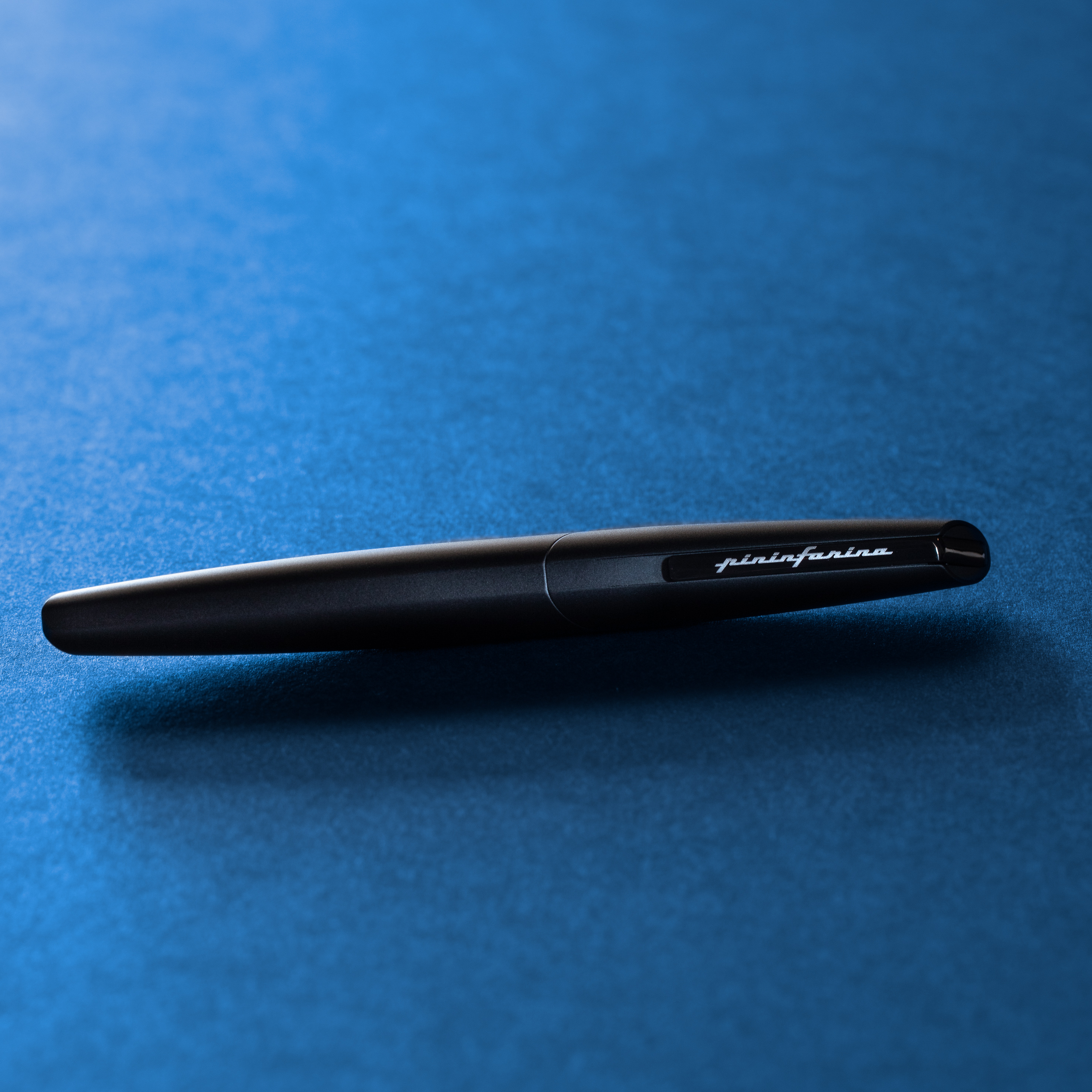 Роллер Pininfarina PF Two BLACK-3