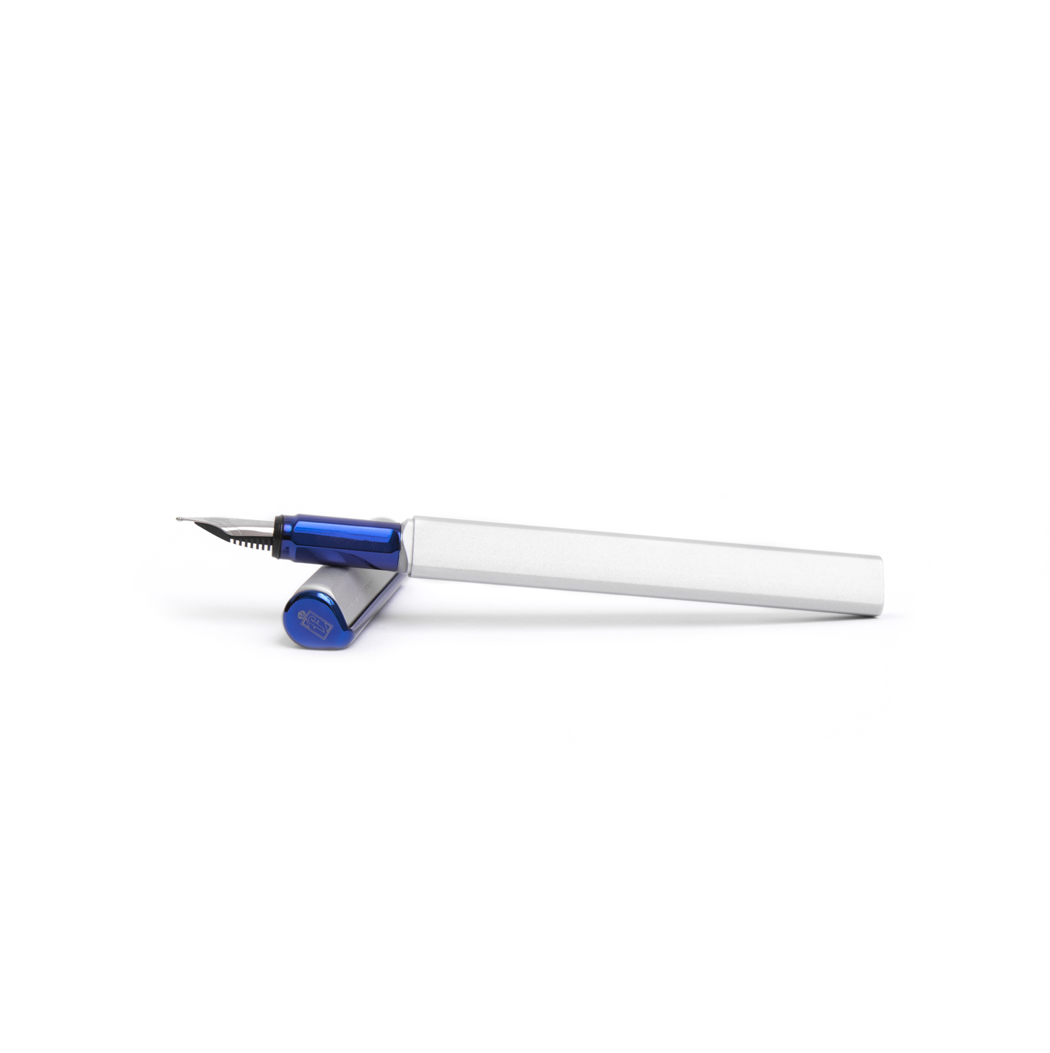 Перьевая ручка PININFARINA PF One SILVER /BLUE-2