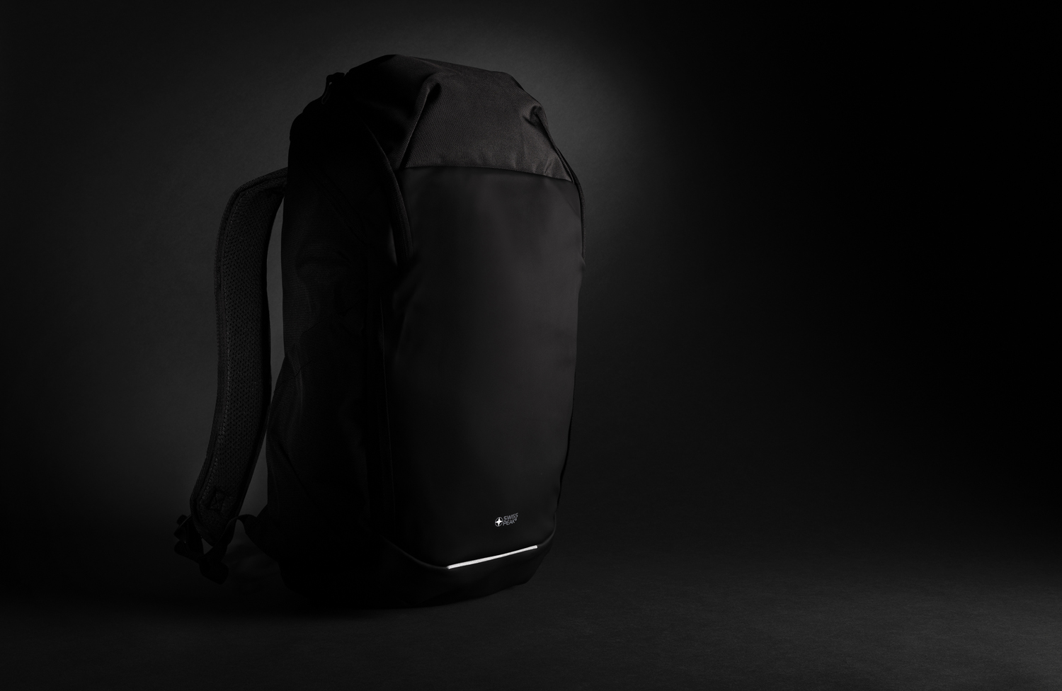 Бизнес-рюкзак Swiss Peak из RPET AWARE™ для ноутбука 15,6"-3